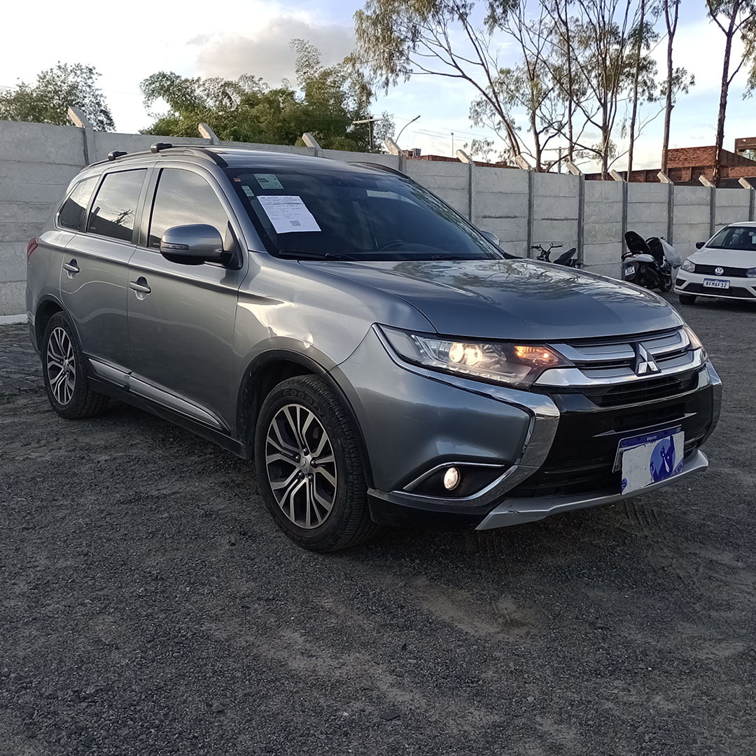 LOTE 33 MITSUBISHI OUTLANDER ANO 2016/2016