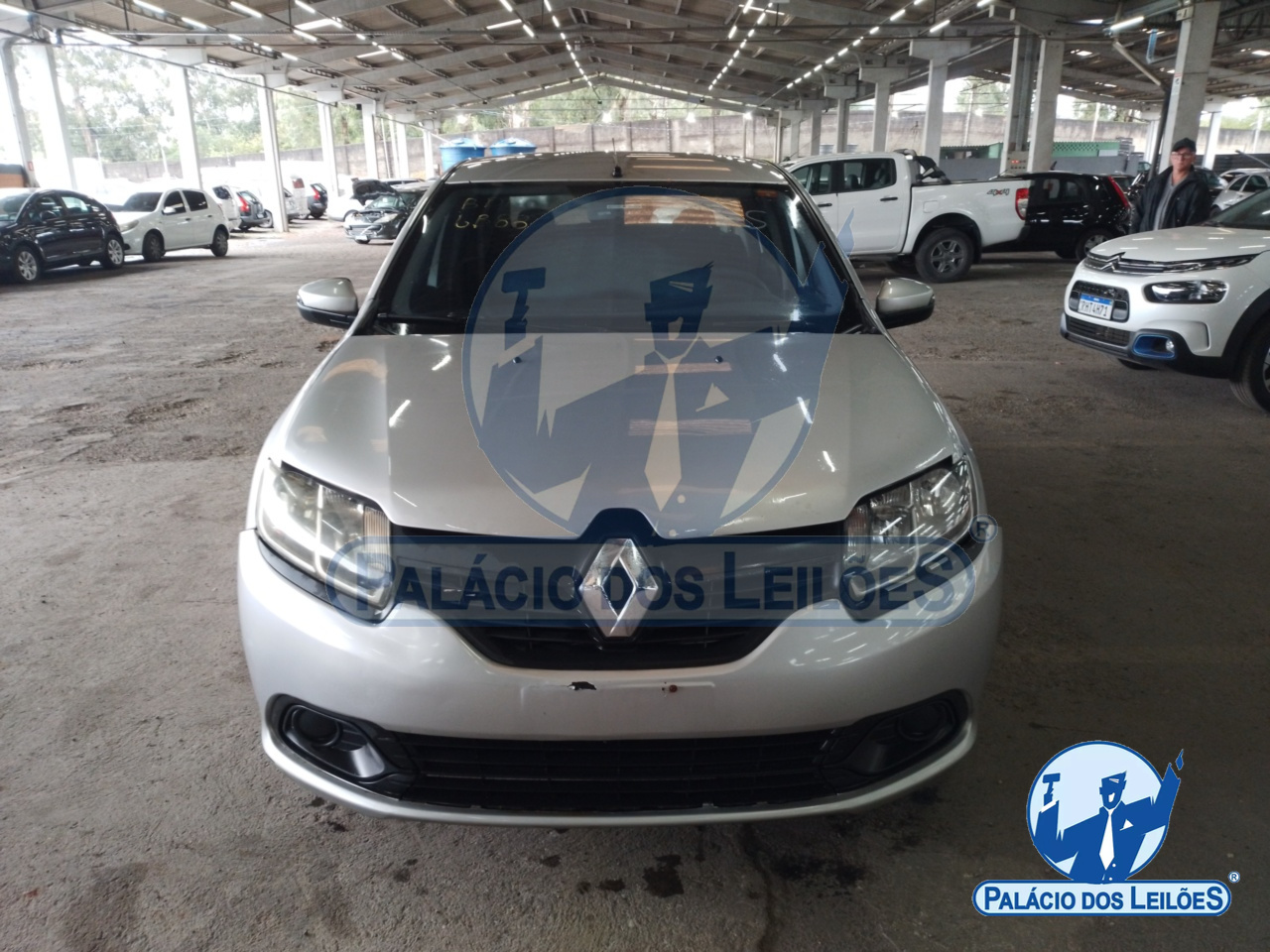 LOTE 23 RENAULT/LOGAN EXPR 10 FLEX 2019/2020